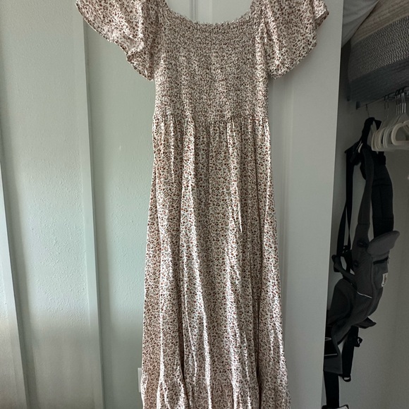 MATERNITY Floral Maxi Dress with Flutter Sleeves - Picture 2 of 3